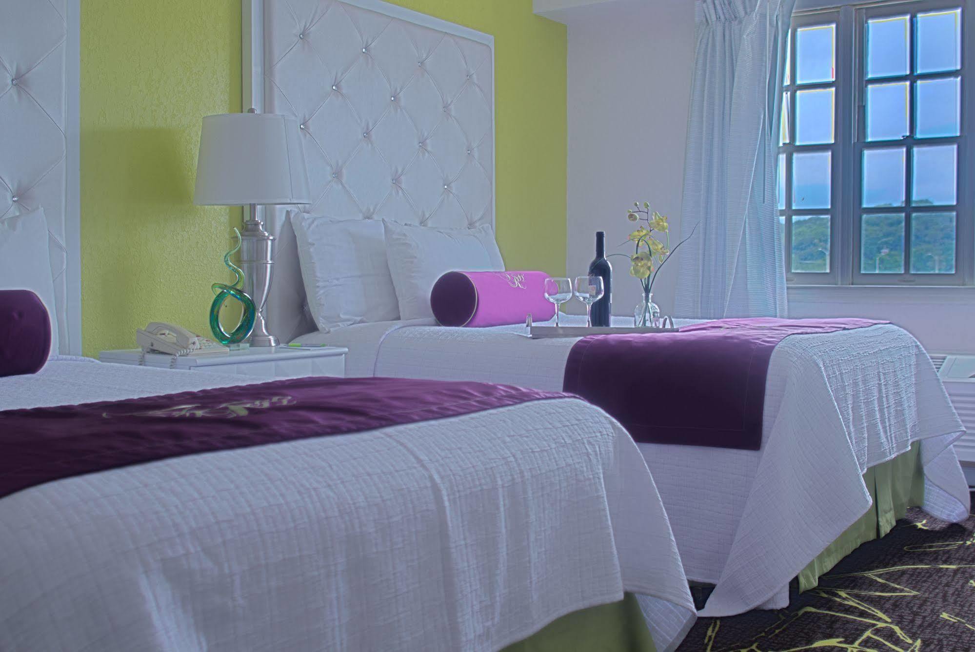 Hotel The Roslyn, Tapestry Collection By Hilton Extérieur photo