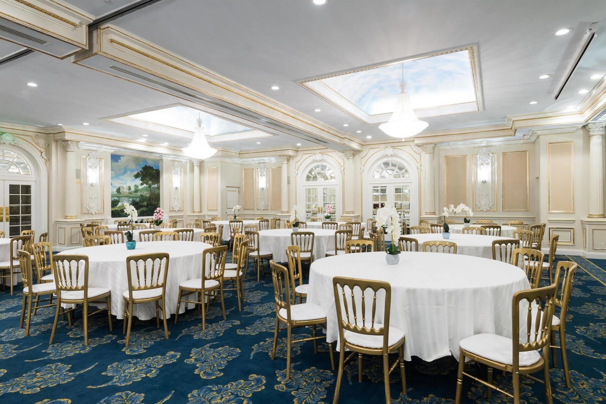 Hotel The Roslyn, Tapestry Collection By Hilton Extérieur photo